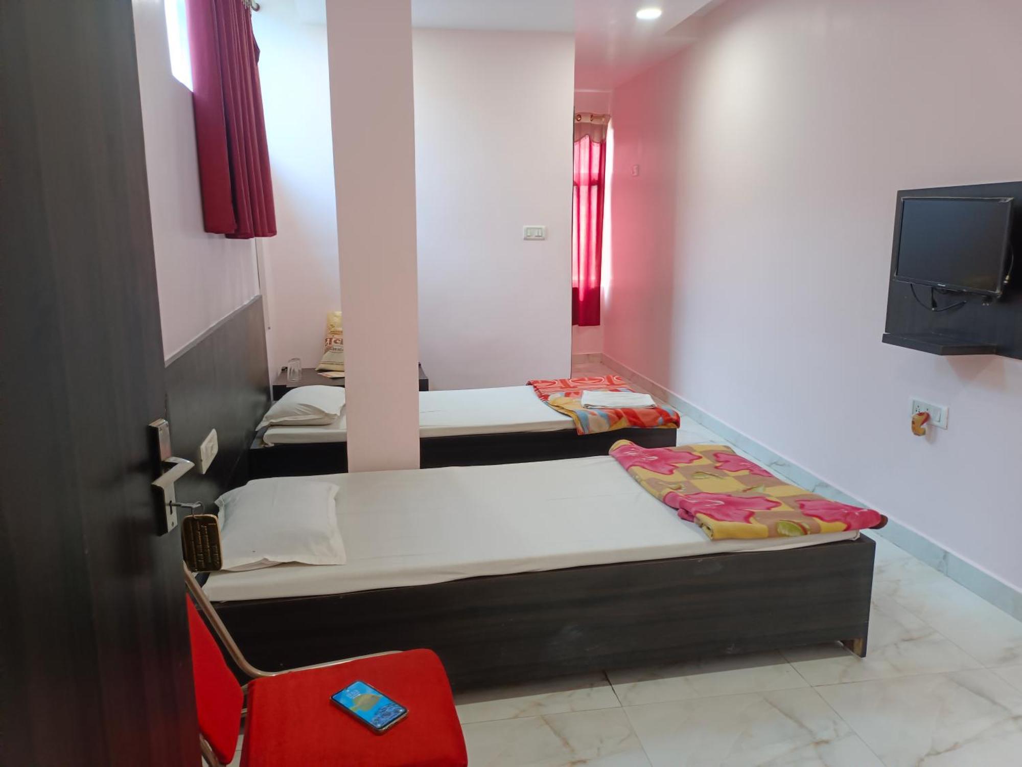 Hotel Sunaina International Gaya Cameră foto