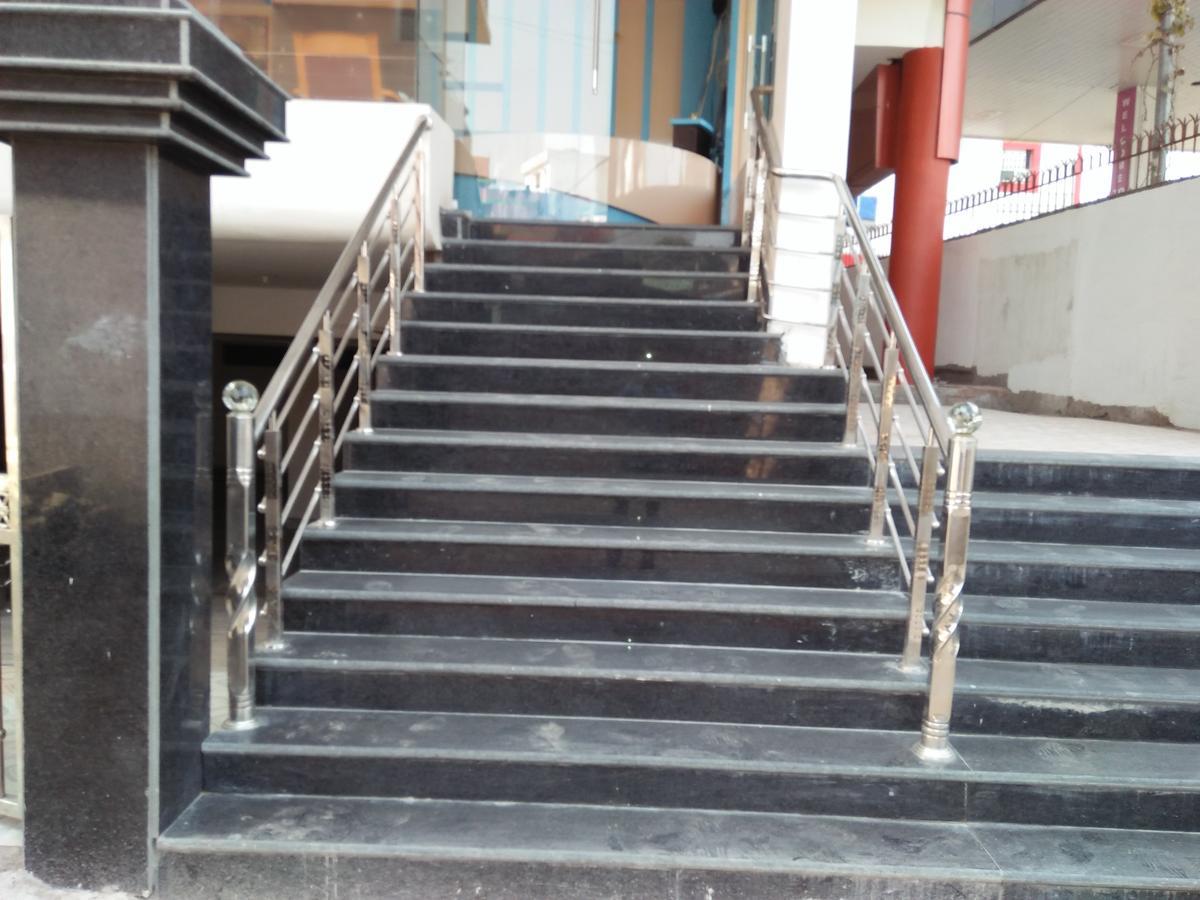 Hotel Sunaina International Gaya Exterior foto